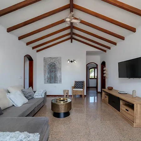 Villa Vv Makita By Hh